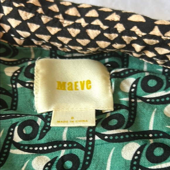 Maeve Green Notched Collar Boxy Blouse - Picture 6 of 9